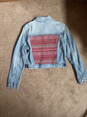 American Eagle Outfitters Faded Light Blue Denim Jacket